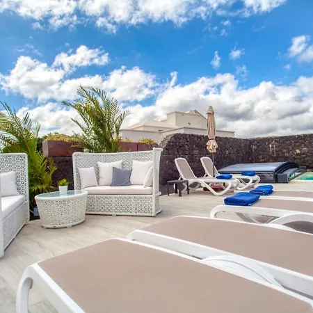 Lava Dreams Villa *