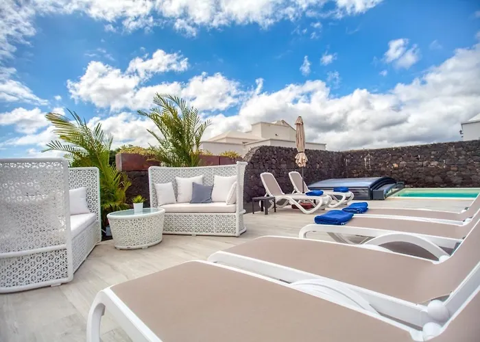 Lava Dreams Villa *