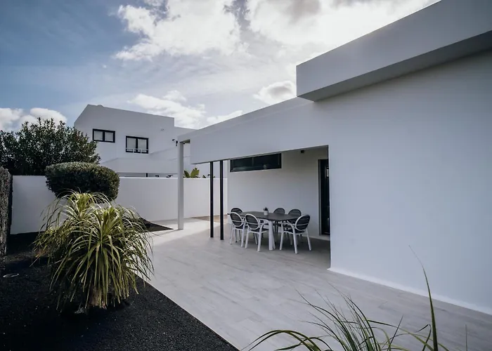 Villa Lava Dreams